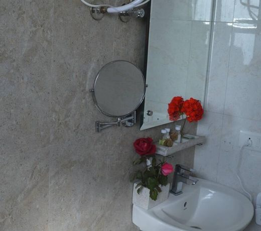 Spangle Heights - Shimla, Suites & Residences