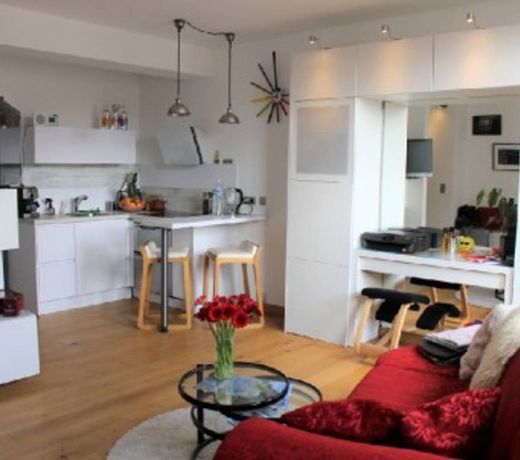 93 Rue Archimede