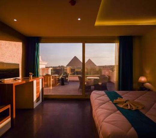 Pyramids Eyes Hotel