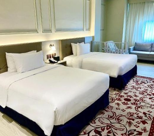 The Monarch Hotel