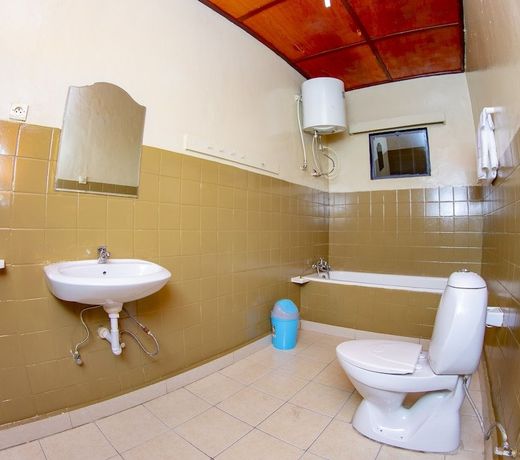 B.Maurice Guest House