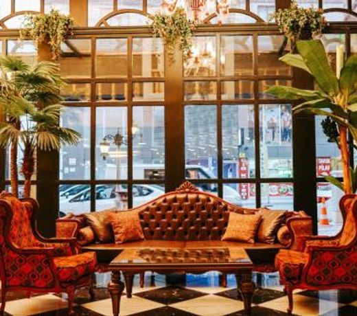 RÖNESANS LİFE HOTEL