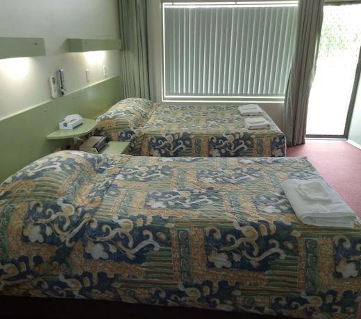 Holbrook SKYE Motel