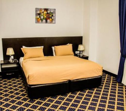 Kristal Hotel