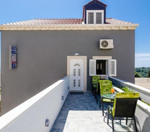 Guest House Nikolina