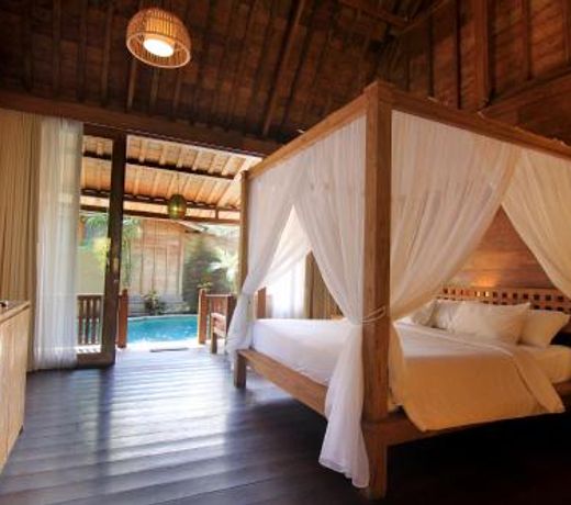 Taulan Villa by Social Hideout