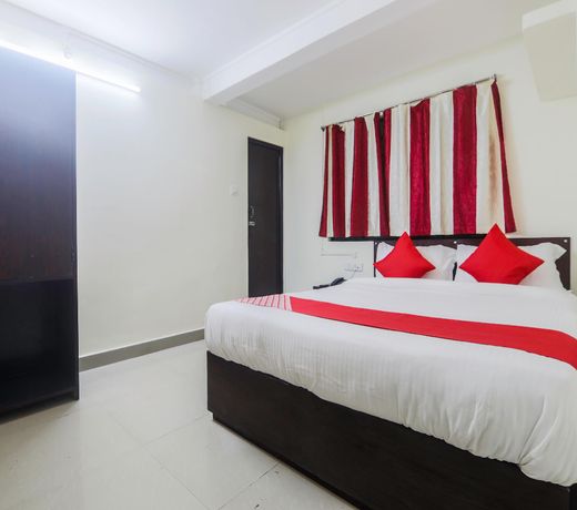 OYO 18759 Nirvana Guest House