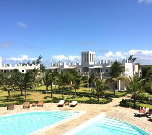 Life Resort St. Thomas Royal Palm