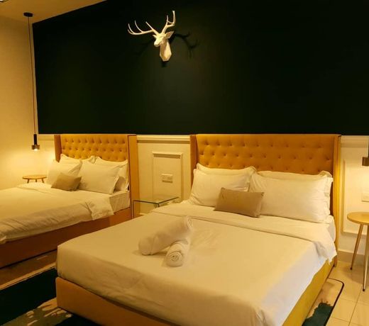 Aeropod studio suites