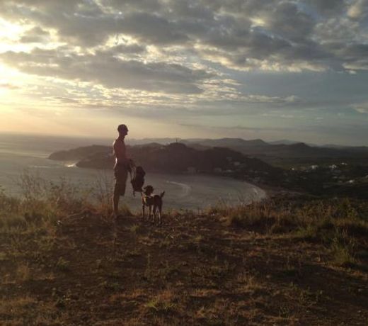 Buena Onda Backpackers