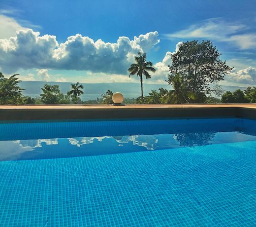 Seascape Inland Resort