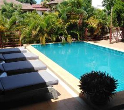 Spacious ocean view pool villa