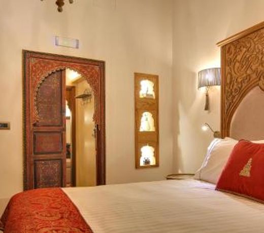 KAMARES Historic Boutique Hotel & Spa