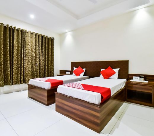 OYO 23571 Hotel High Light