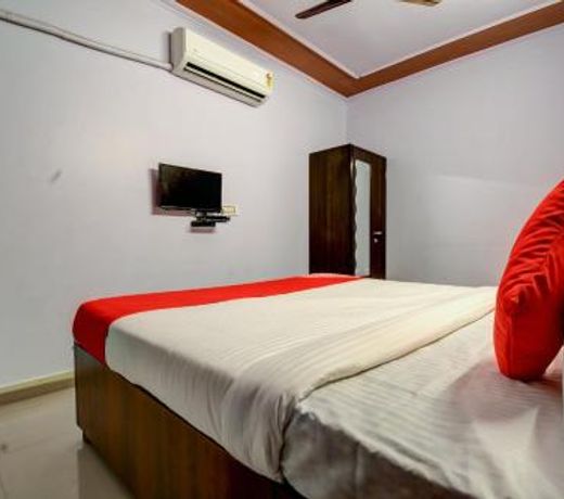 Flagship 19036 Hotel Royal Raj