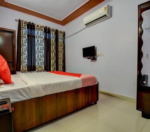 Flagship 19036 Hotel Royal Raj