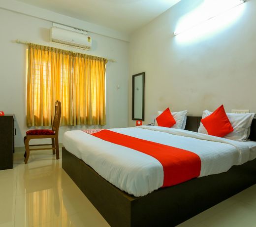 OYO Flagship 16623 Kubeira Homestay