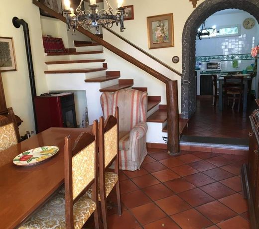 13 Via Pavone
