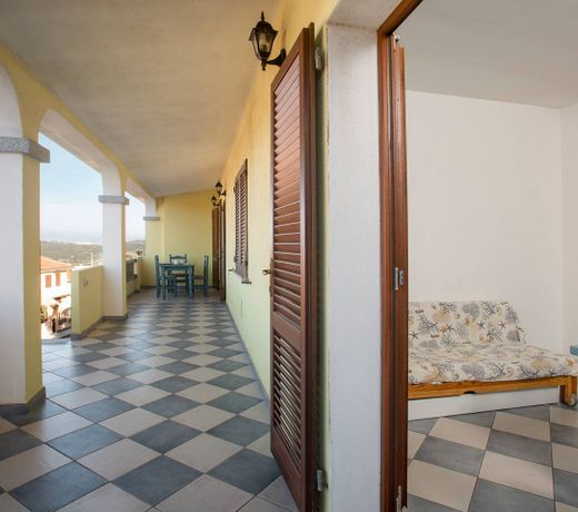 Helios House: Bilocale A