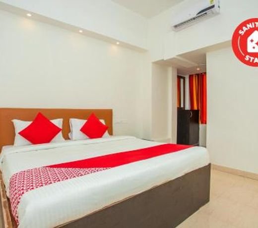 OYO 18544 Amm Residency