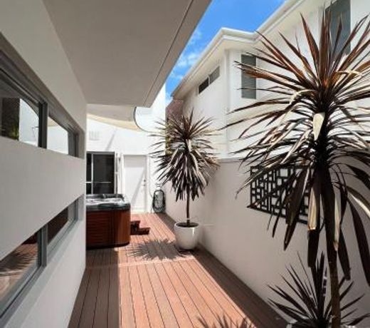 Ultra Stylish Fremantle Area