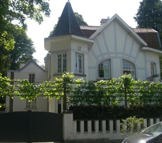 Maison Montana