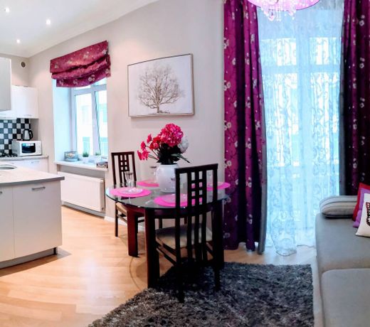 KMS(R)apartments-2 bedrooms in Karl Marksa str. area