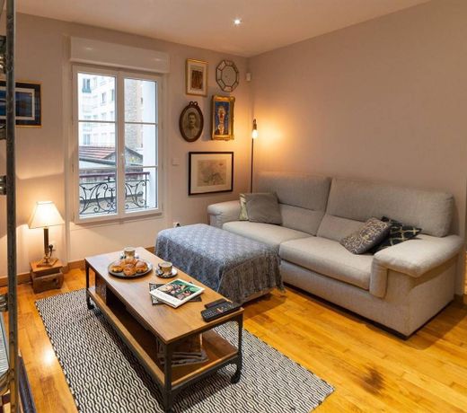 Saint Mande, Friendly Rentals