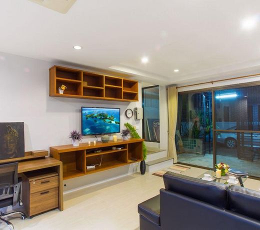 Karon Beach Step Way