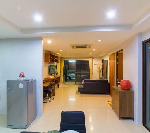 Karon Beach Step Way