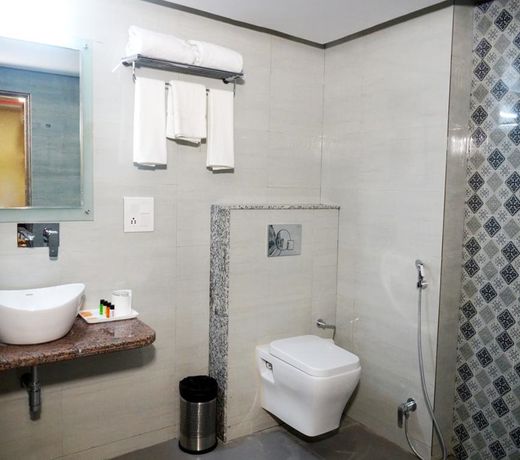 HOTEL SHIVOY GRAND