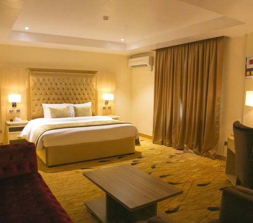 BON Hotel Elvis
