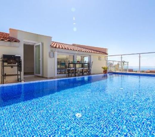 Dahlia Penthouse - Beautiful Luxurious Private Pool Fantastic Harbour Views