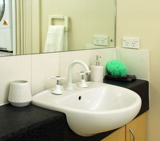 ADELAIDE CENTRAL APARTMENT - 3BR, 2BATH & CARPARK