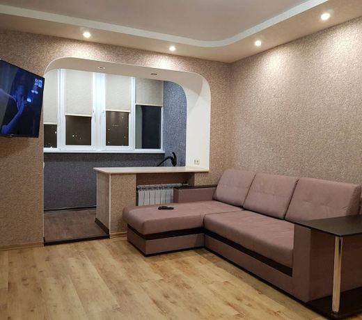 Apartment on Polyarnoi divizii 7