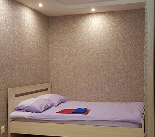 Apartment on Polyarnoi divizii 7