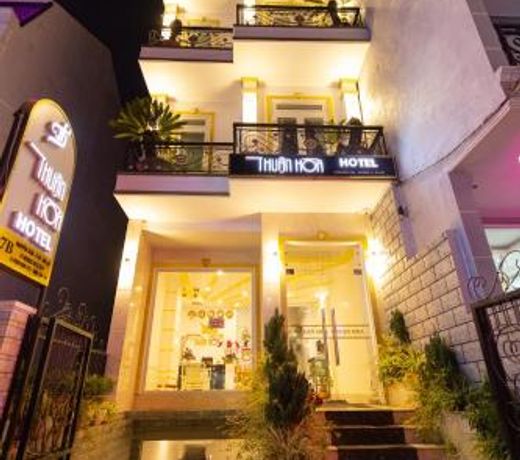 Thuáº­n HÃ²a Hotel