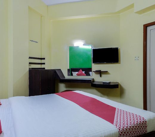 OYO 18698 Hotel New Prince