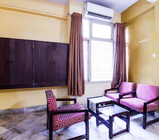 OYO 18698 Hotel New Prince