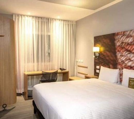 ibis Quito