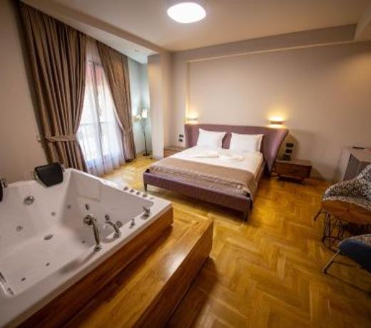 City Center Hotel
