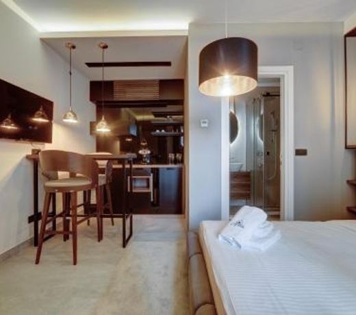 Black Pearl Luxury Suites