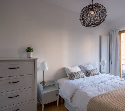 Newly renovated apartment in great location