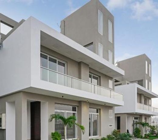 OYO I Suites