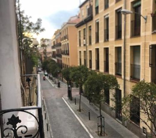 Amazing and new apartment five minutes from gran via