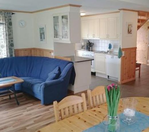 Amazing home in Fjllbacka with 4 Bedrooms, Sauna and WiFi