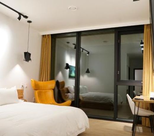 Aurora Villa