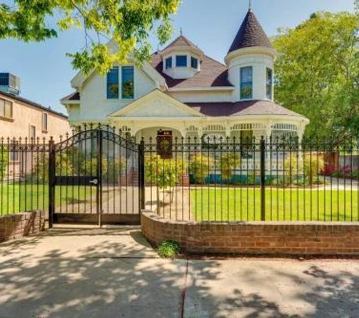 Lodi Hill House Bed and Breakfast