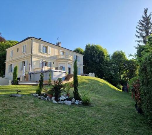 la source de bougival