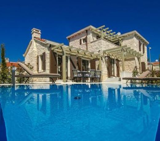 Luxury Stone Villa Zanelli